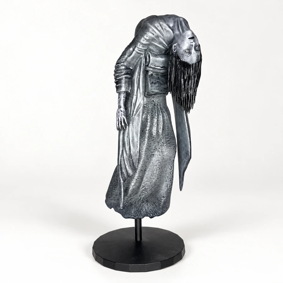 Fatal Frame Broken Neck Hand-Painted Resin Statue — 20 cm